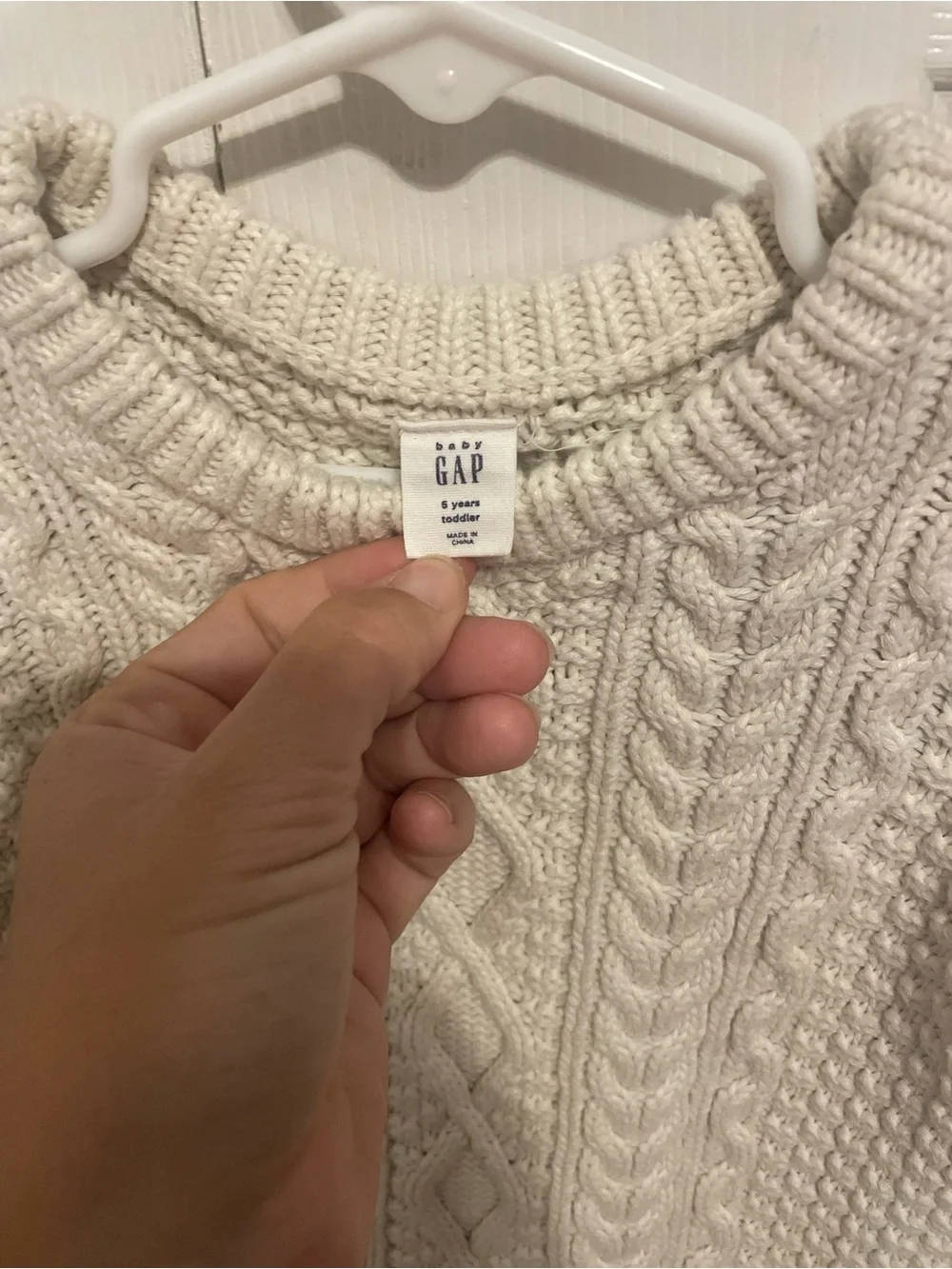 GAP Cream Cable Knit Pullover